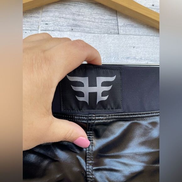 HEROINE SPORT DOWNTOWN LEGGING BLACK PATENT XS - Picture 9 of 10